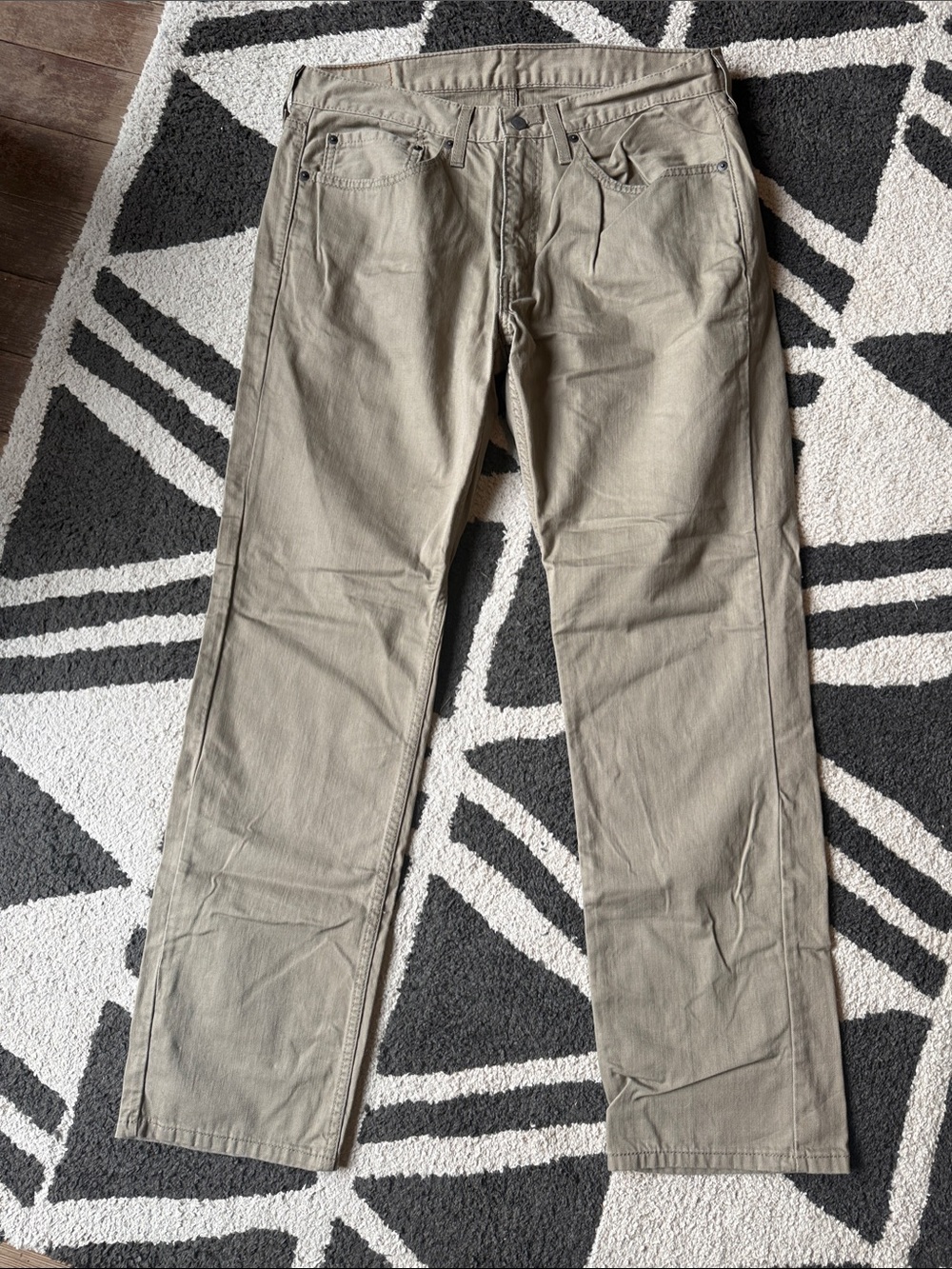 Levi's Men's Chinos in Light Khaki